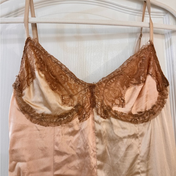 FREE PEOPLE/ Nigel Preston Elegant Lace Trim Dress in Peach and Brown - Picture 2 of 5
